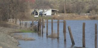 Klickitat County communities under flood watches as precipitation continues