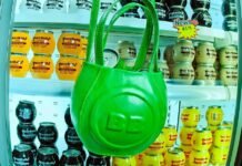 Are BuzzBagz the new Labubus?