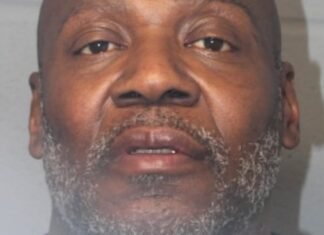 2nd suspect arrested in North Haven jewelry store smash and grab