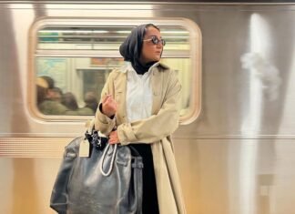 This Formerly Nerdy Shoe Trend Is Actually All It Girls Are Wearing for Winter