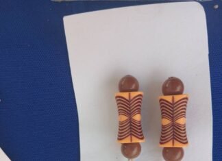 Teacher weaves jewellery to help support family