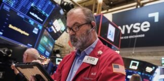 Wall Street Watches for Santa Claus: Will the Rally Arrive in 2025?