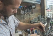 “I’m doing exactly what I’m supposed to be doing”: Sherman jewelry artist continues craft after house fire destroys home