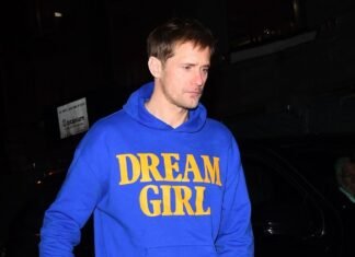 Dream Man? Alexander Skarsgård Is a Dream Girl