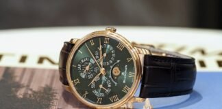 In pictures: Blancpain Villeret Quantième Perpétuel with
Green Dial