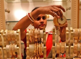 As gold hits records, Indians opt for bars and coins over jewellery