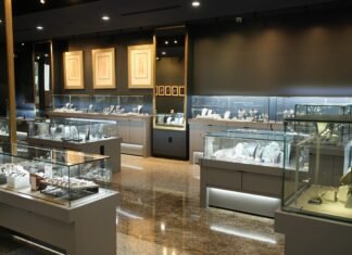 A Comeback For Windsor Jewelry