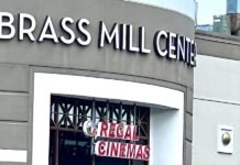 Masked suspects sought after $10k worth of jewelry stolen from store inside CT mall