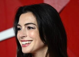 Anne Hathaway: Dive Into The Star’s 16 Best Jewelry Looks