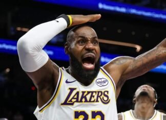 Lakers LeBron James Admits He Watches More Golf Than Basketball