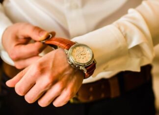 Large men’s watches: 8 models to adopt in 2025, from G-Shock to Richard Mille