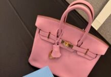 Expert-Approved Winter Luxury Accessories from Heritage
Auctions