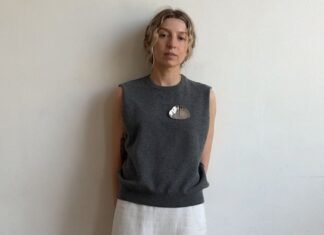 Sorry, Statement Earrings, This Is the Accessory Making Party Outfits Look Most Elegant