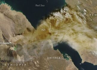 Satellite watches volcano spew ash over Middle East | Space photo of the day for Dec. 16, 2025