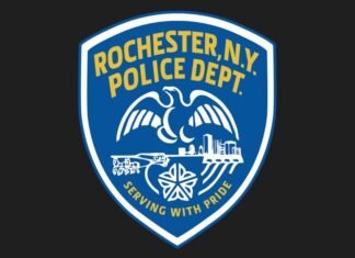 RPD: Suspect hospitalized after stealing $60K worth of jewelry from Rochester jewelry store