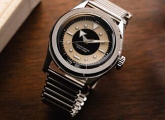Introducing – The Tuxedo Dial Returns with the New Serica
Ref. 6190 TXD