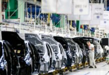 EU rewrites clean transport targets to keep car makers on board