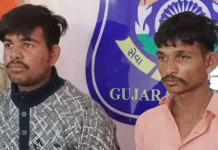 Teen girl drugs father, watches lover stab him dead in Vadodara