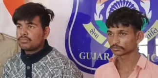 Teen girl drugs father, watches lover stab him dead in Vadodara