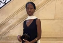 Not Flats, Not Boots, Parisians Are Wearing This Elegant Shoe Trend On Repeat Right Now