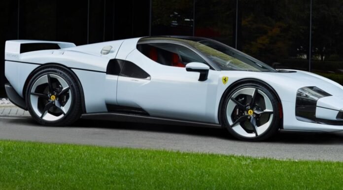 Ferrari reveals SC40 as bespoke tribute to iconic F40 supercar