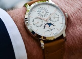 First Look – The New 36.5mm Vacheron Constantin
Traditionnelle Perpetual Calendar Ultra-Thin