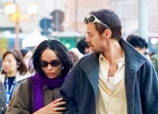 Cool Girls Everywhere Are Going to Run to Buy the ‘90s-It-Girl Heel Trend Zoë Kravitz Just Wore