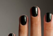 Every Chic Individual Is Wearing “Goth Christmas” Nails Right Now—6 Vampy Sets I’m Currently Obsessing Over