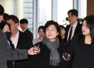 People Power Party Rep’s Spouse Faces Special Counsel Over Roger Vivier Bag