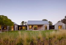 Four bespoke California homes by Walker Warner: Your Next Employer?