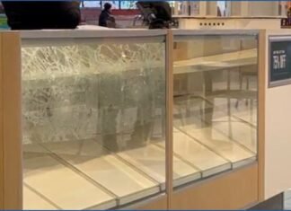$10,000 worth of jewelry stolen in Waterbury mall smash-and-grab