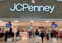 JCPenney Has a ‘Stunning’ White Sapphire Jewelry Set on Sale for Just $16, and It’s Perfect for Every Occasion