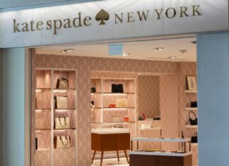 Kate Spade Outlet Has an Elegant Leather Tote Bag on Sale for $79 Just in Time for Gifting Season