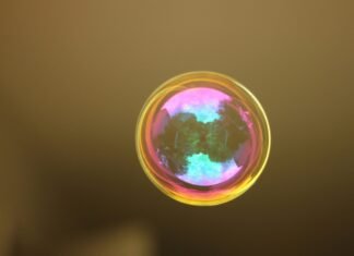 The AI Bubble: Why tech leaders warn of a bust—and what it means for you
