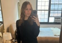 Move Over, Black Tights—the Chicest People I Know Are Wearing This Expensive-Looking Shade Instead