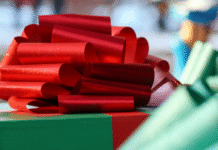 From custom golf carts to luxury watches, this is how star athletes gift teammates