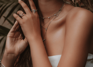Top 5 Timeless Jewelry Pieces Every Woman Should Own