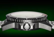 A Famous $2,000 Dive Watch Is Now Selling for $125, and Reddit Is Going Nuts