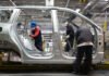 U.S. Automakers’ Foreign Troubles Now Extend to Canada