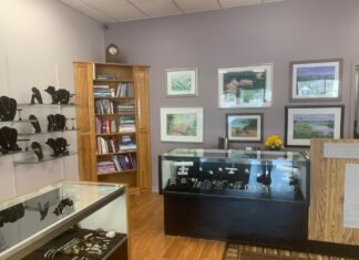 South Kingstown jewelry store holds final closing sale in honor of late owner’s legacy