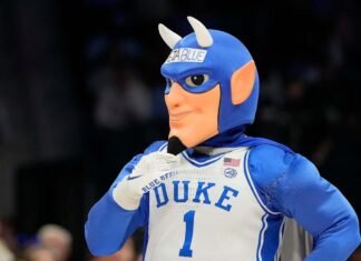 Giant Duke Basketball Signee Watches Blue Devils Beat Yellow Jackets