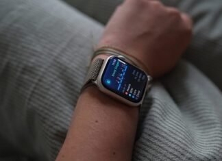 Do sleep tracking devices really help? Experts weigh in