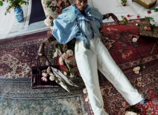 Mulberry bounces back with festive trading boost