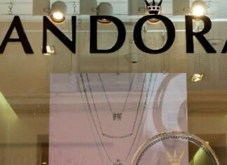 Jewelry maker Pandora hit by weak US holiday shopping