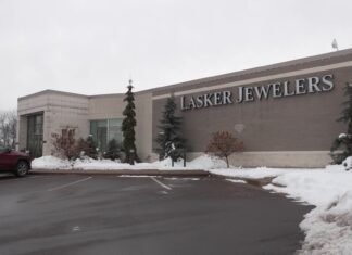 Lasker Jewelers shares tips to avoid being scammed