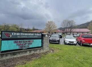 Burst lines and fire watches: Inside the scramble to fix Clyde Elementary’s heat before the freezing temps returns