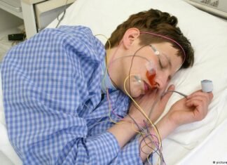 How AI can detect health risks — just from the way you sleep