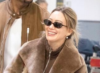 It’s Official: This Is the Best Color to Wear to the Airport