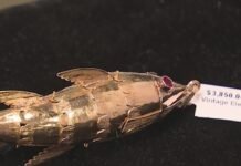 Jewelry owners are cashing in on record-high gold prices