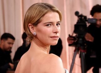 Jessie Buckley Had Already Won the Golden Globes the Second She Stepped on the Carpet